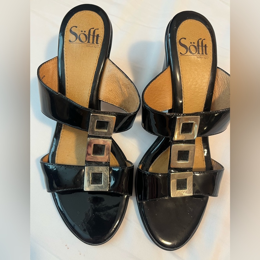 Sofft Black Patent Leather Sandals, 6.5